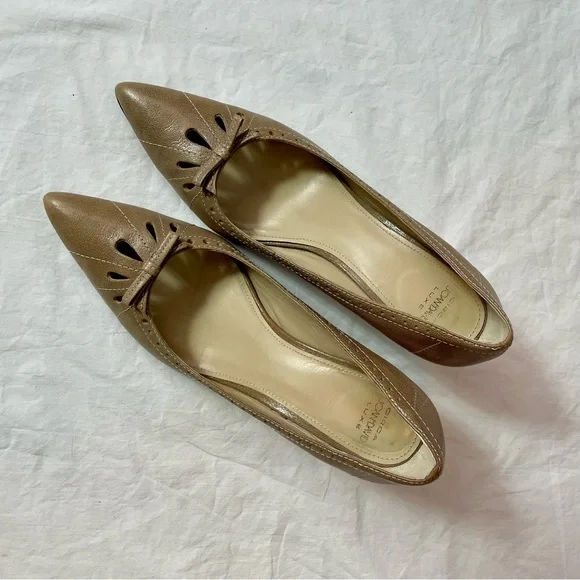 Joan & David Taupe Leather Pumps - Picture 3 of 10
